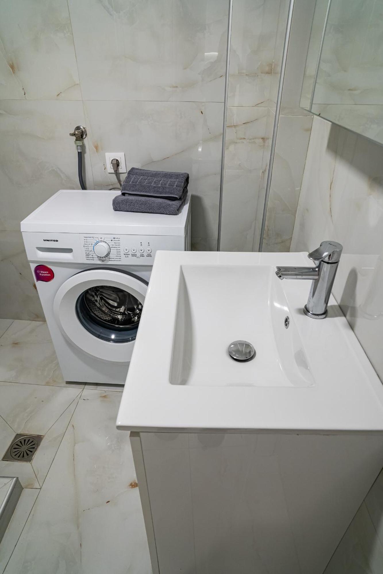Feel Greek Hospitality #Θ005 Appartement Thessaloniki Buitenkant foto